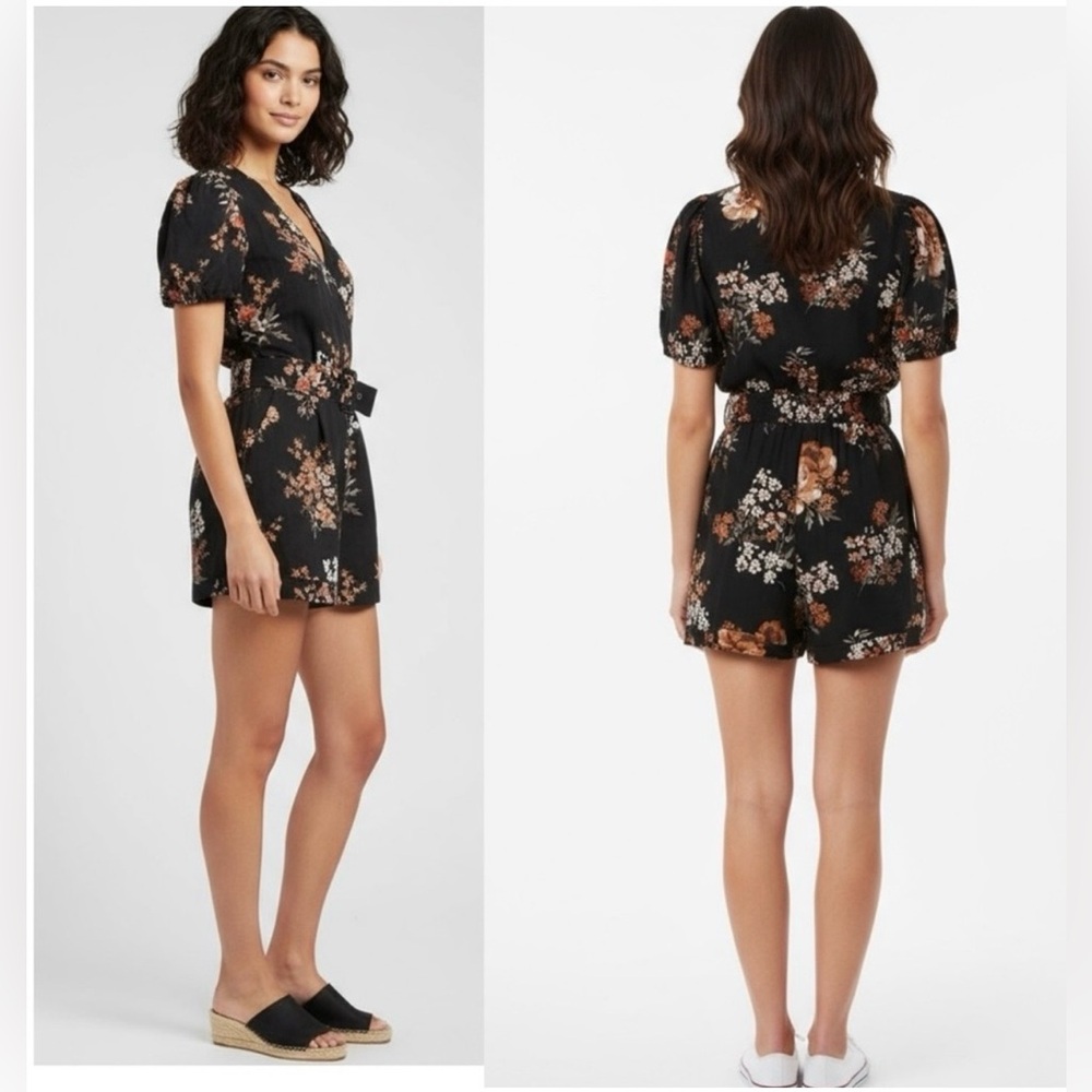 CAROLINE CONSTAS  New York
Black Floral Romper Size 8
NWT